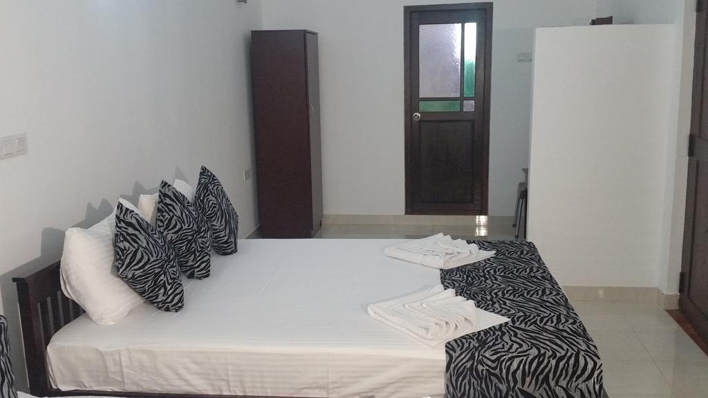 Hotel Serene View Tourist Rest Anuradhapura Esterno foto